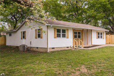 108 W Graham St, Prairie Grove, AR 72753 - photo 4