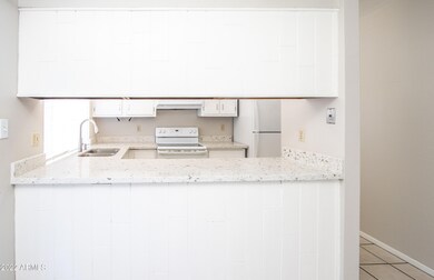 Hacienda Unit B-8