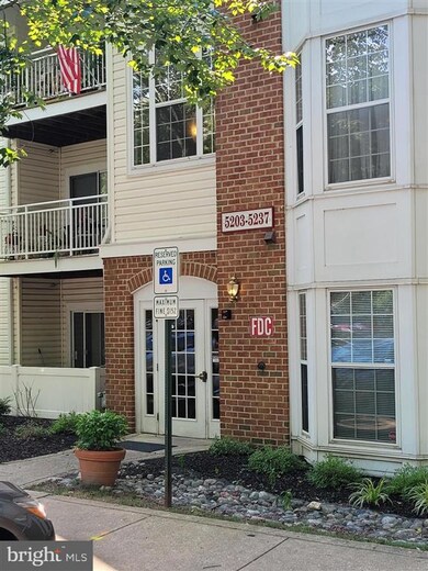 5205 Wagon Shed Cir, Owings Mills, MD 21117 - photo 7