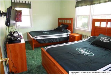 200 Otis Ave, Staten Island, NY 10306 - photo 5