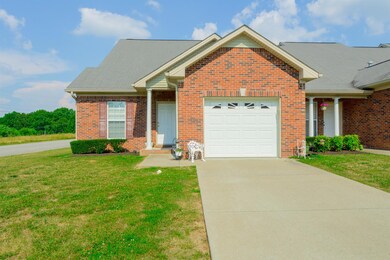 201 Johnstone Dr, Dickson, TN 37055 - photo 2