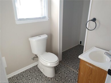 2003 Urban Dr, Greensboro, NC 27403 - photo 6