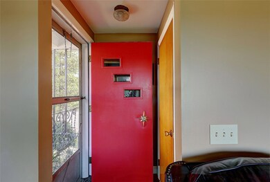 134 Waterview Ave, Riverside, RI 02915 - photo 2