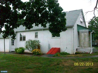 1096 Church Rd, East Greenville, PA 18041 - photo 4