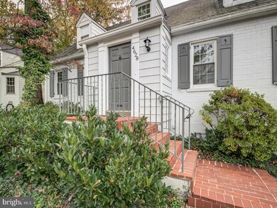 4628 S Chelsea Ln, Bethesda, MD 20814 - photo 4