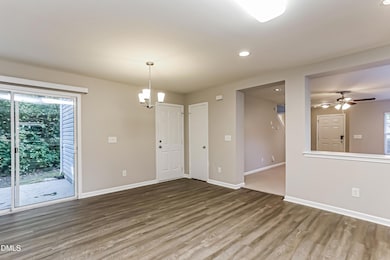 2623 Pebble Meadow Ln, Raleigh, NC 27610 - photo 5