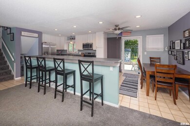 922 19th St, Bettendorf, IA 52722 - photo 7