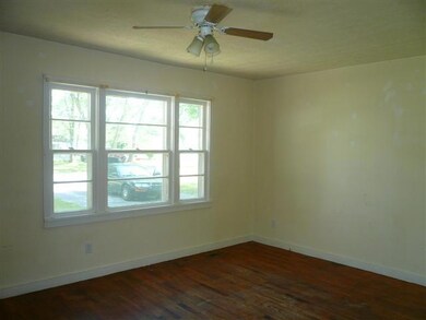 241 Fairlane Dr, Manchester, TN 37355 - photo 2