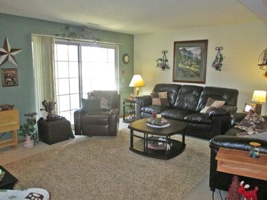 851 Park St unit 101, Oregon, WI 53575 - photo 3