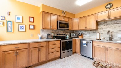 2616 E Divide Ave 16X9-9