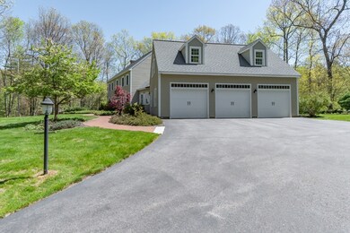 58 Arbor Ln, Hollis, NH 03049 - photo 2