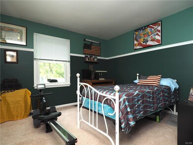 4504 Pheasant Run N, Reading, PA 19606 - photo 6