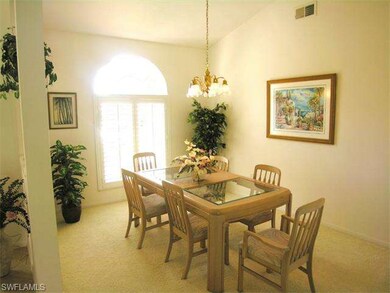 FORMAL DINING