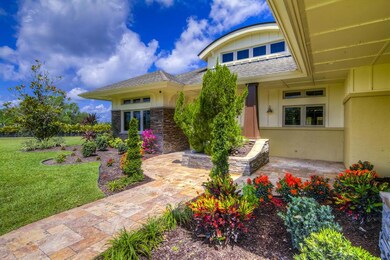 TRAVERTINE WALKWAY