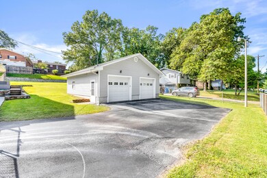 1301 N Glen Dr, Hixson, TN 37343 - photo 6