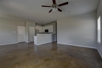 1315 Joslin St, Cleburne, TX 76033 - photo 4