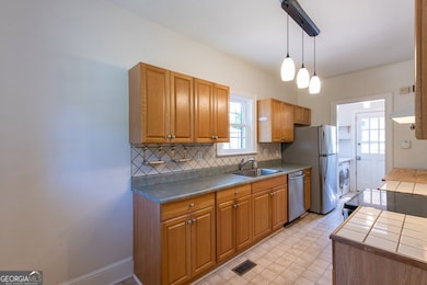 208 Shadowmoor Dr, Decatur, GA 30030 - photo 7