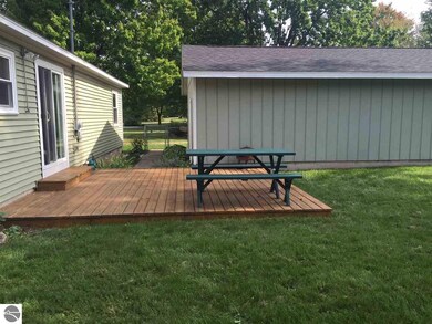 504 Lake St, Elk Rapids, MI 49629 - photo 6