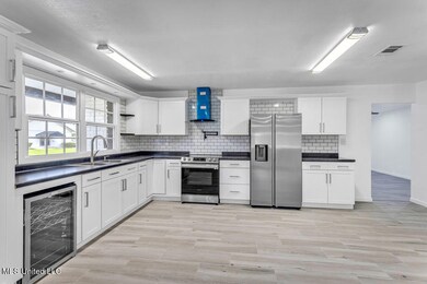 2302FultonAve-8