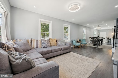 259 Hooker St, Riverside, NJ 08075 - photo 3