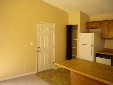 125 Windsor Ct, Jacksonville, NC 28546 - photo 4