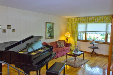 19 Galewood Dr, Holmdel, NJ 07733 - photo 5