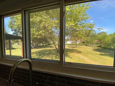 Kit-Sink Windows