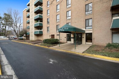 6145 Leesburg Pike unit 104, Falls Church, VA 22041 - photo 2