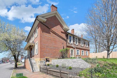 6-web-or-mls-360-e-main-st
