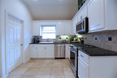 806 Northwood St, Houston, TX 77009 - photo 7