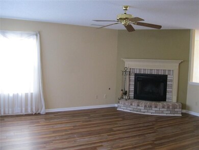 10238 Brushfield Ln, Fishers, IN 46037 - photo 7