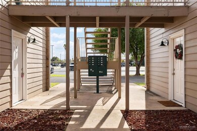 1006 W Kelly Ave unit C, Pharr, TX 78577 - photo 4
