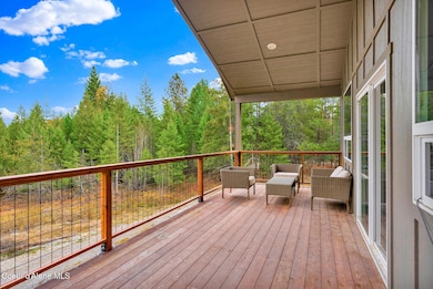 46-web-or-mls-SkyLight - Olivia-41