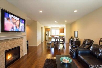 Open Living Room / Kitchen Lay Out