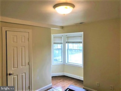 530 N Front St unit B, Camden, NJ 08102 - photo 2