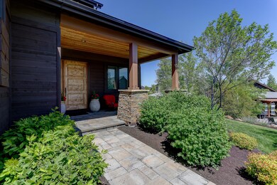 61347 Kindle Rock Loop Front Exteriors-3