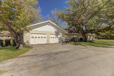 4123 Crosby Cedar Bayou Rd, Baytown, TX 77521 - photo 4