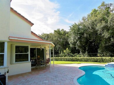 9693 Ridgecrest Ct, Davie, FL 33328 - photo 7