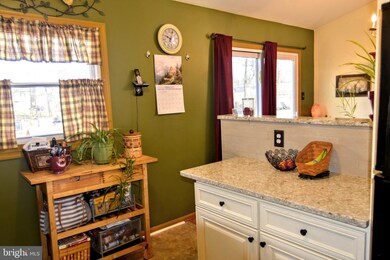 8652 Cheshire Ct, Jessup, MD 20794 - photo 4