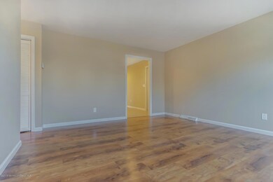 9 Franciscan Way Hazlet NJ-large-011-10-