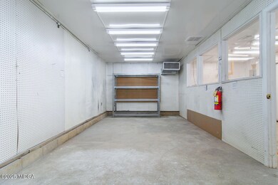 11f