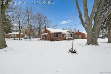 21376 Wendell St, Clinton Township, MI 48036 - photo 3