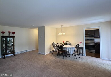 400 Winding Way unit C16, Downingtown, PA 19335 - photo 2