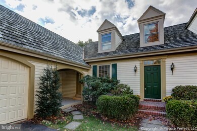 11408 Frances Green Dr, North Potomac, MD 20878 - photo 3