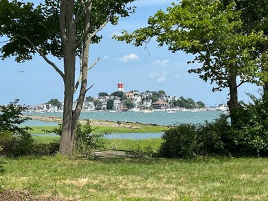 17 Winthrop St, Winthrop, MA 02152 - photo 4