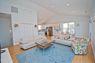 5405 Emerald Drive East