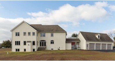 145 E Dark Hollow Rd, Pipersville, PA 18947 - photo 2