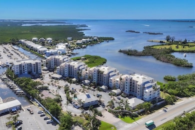 13313 Gasparilla Rd unit 202, Placida, FL 33946 - photo 7