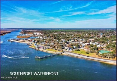 213 E 11th St, Southport, NC 28461 - photo 5