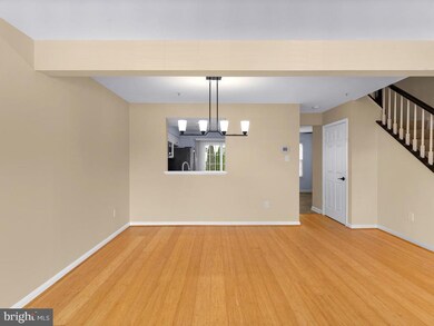 1374 Walkabout Ct, Sykesville, MD 21784 - photo 7